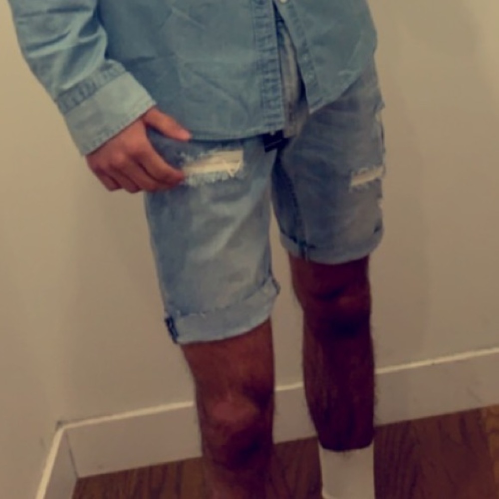 Jean Shorts - Picture 2 of 3
